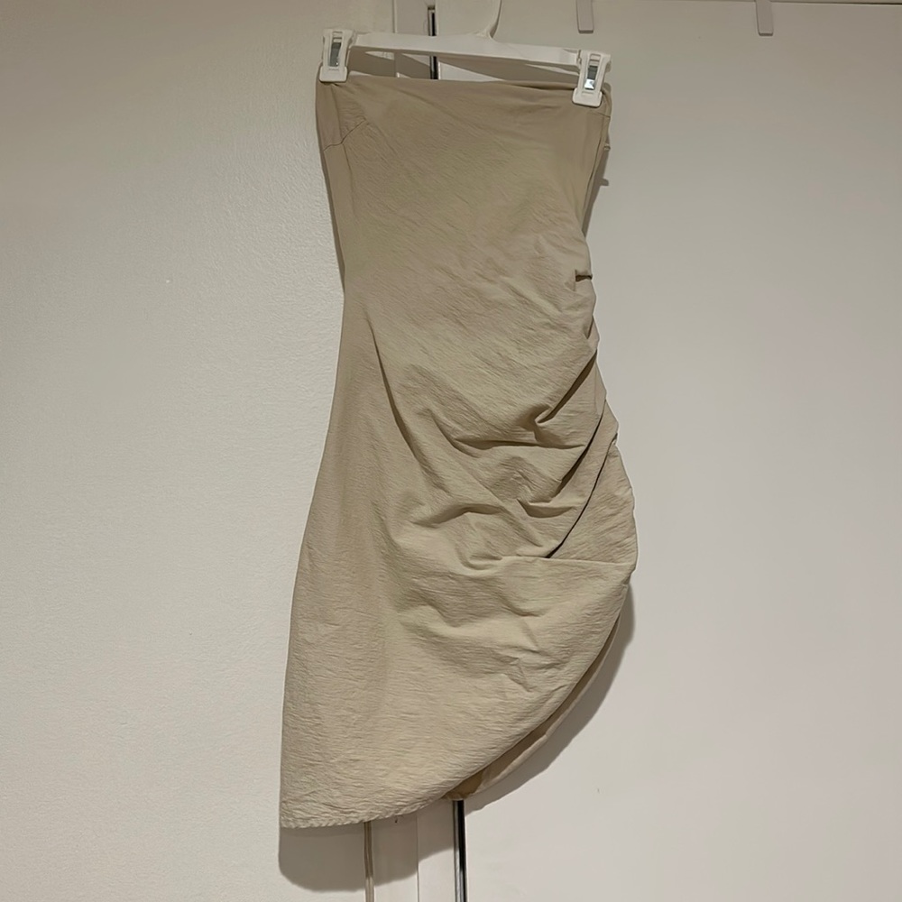 Backless short dress